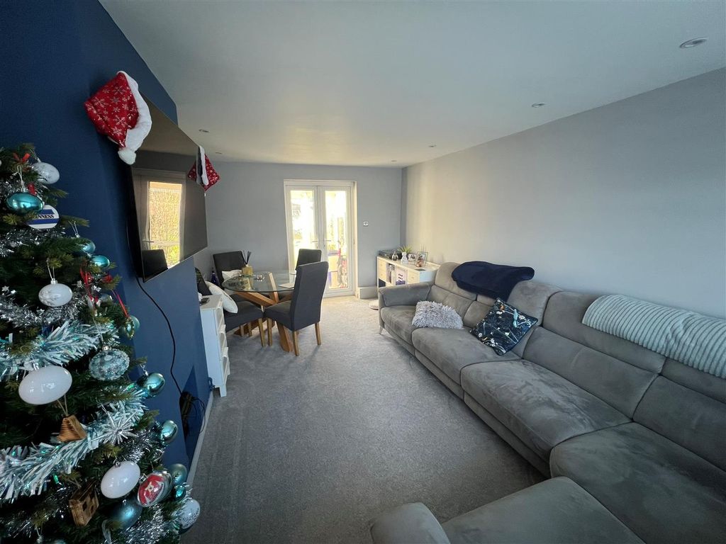 Property photo 3 of 10 10.Jpg