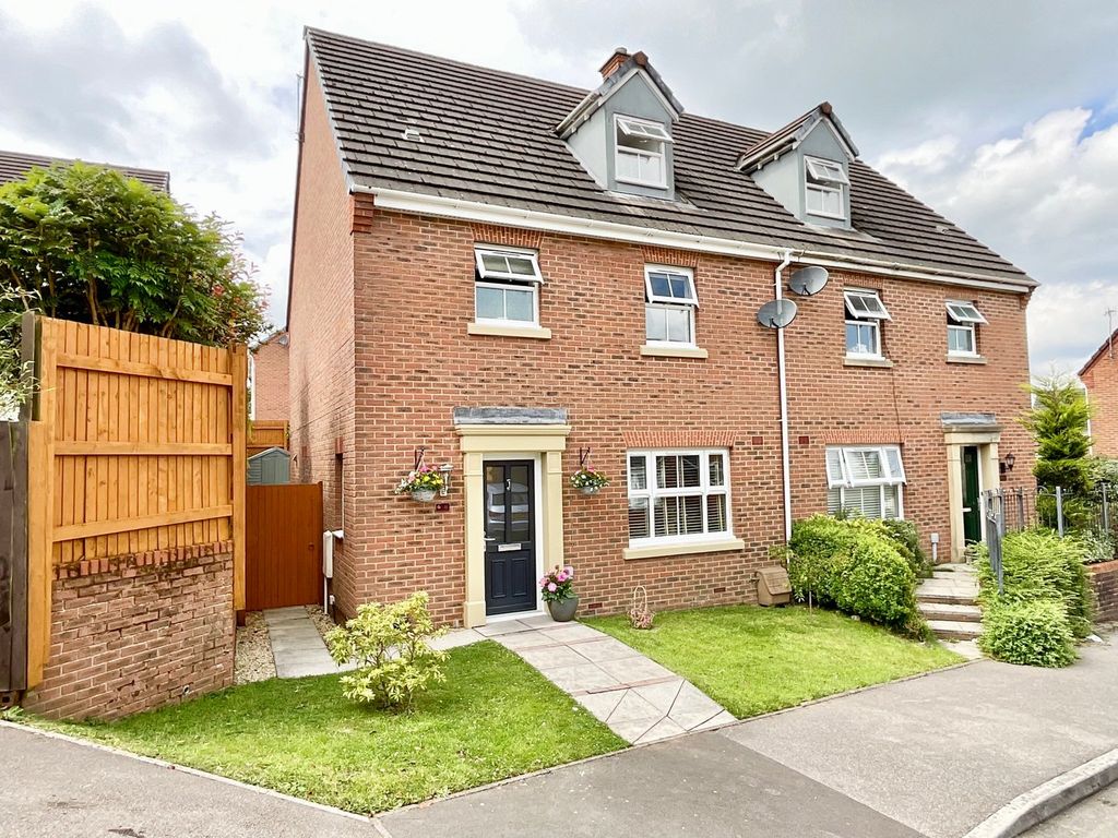 Property photo 1 of 20