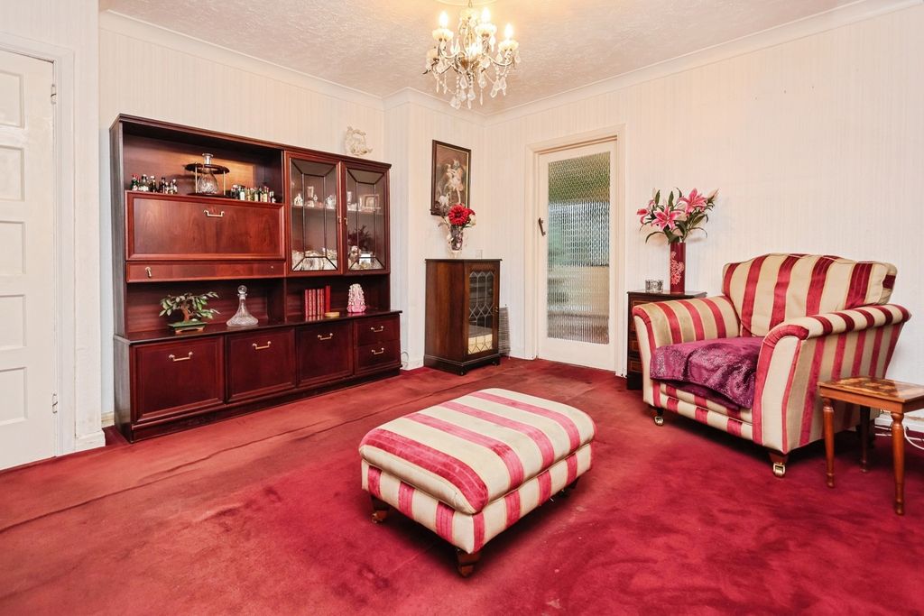 Property photo 3 of 16 Pbox-Img.Jpg