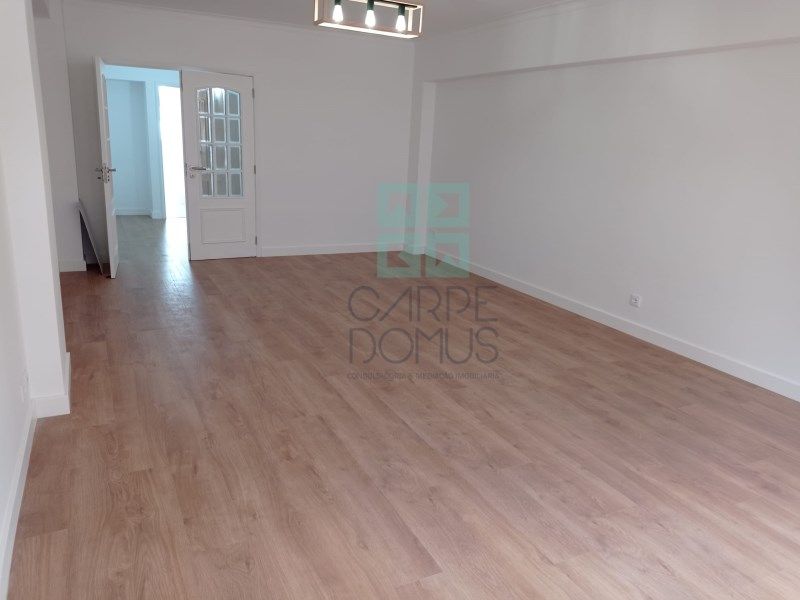 Property photo 3 of 31