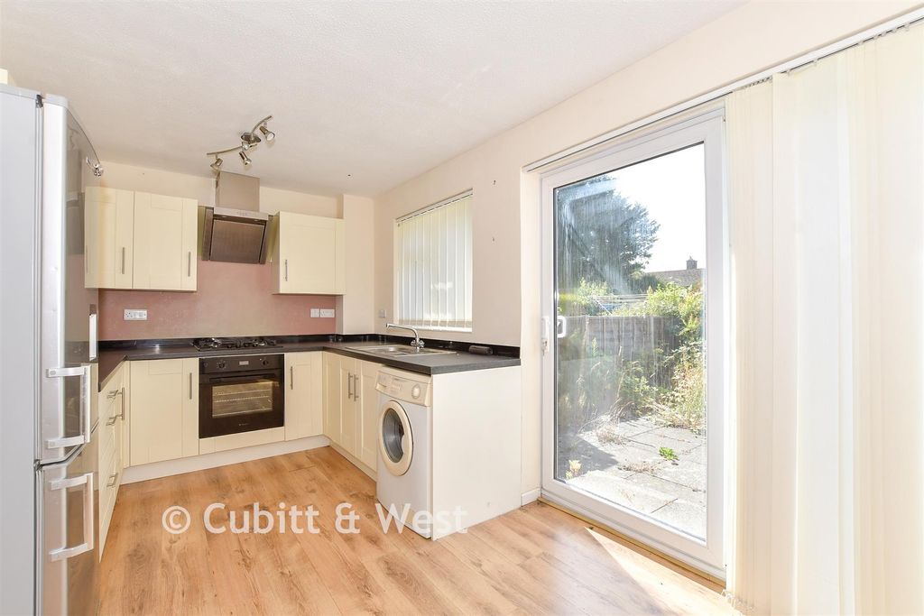 Property photo 1 of 12 Kitchen