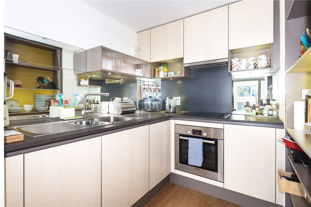 Property photo 2 of 13 Kitchen