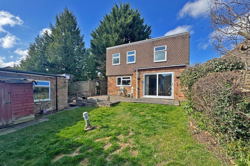 Property photo 3 of 9 4107848