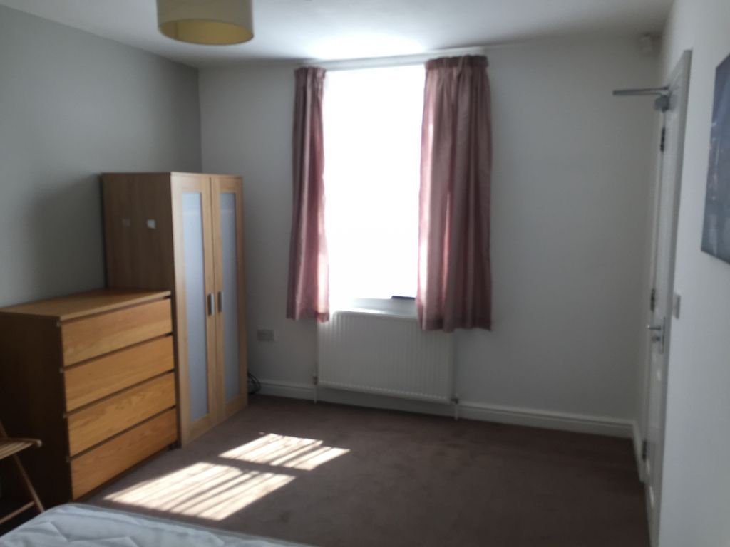 Property photo 1 of 5 21 Hardy Croft, Room 1