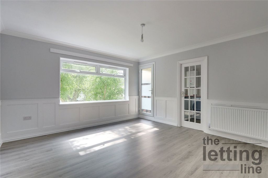 Property photo 3 of 10 Picture No. 06