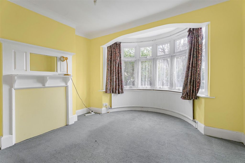 Property photo 2 of 12 41_71352.Jpg