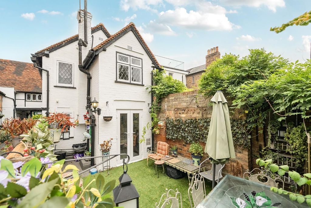 Property photo 3 of 16