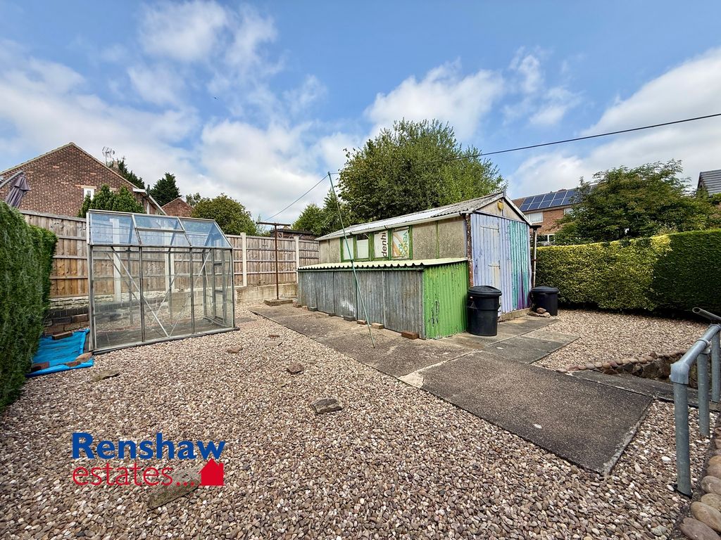 Property photo 2 of 13 R (1)