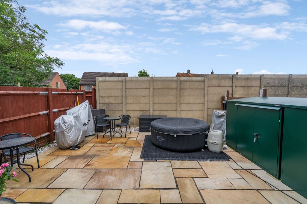 Property photo 3 of 16