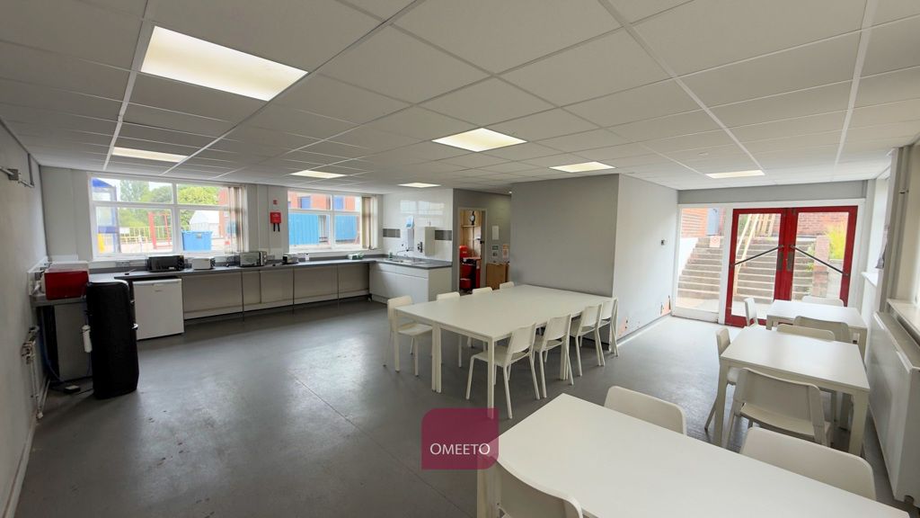 Property photo 3 of 5 Office To Let