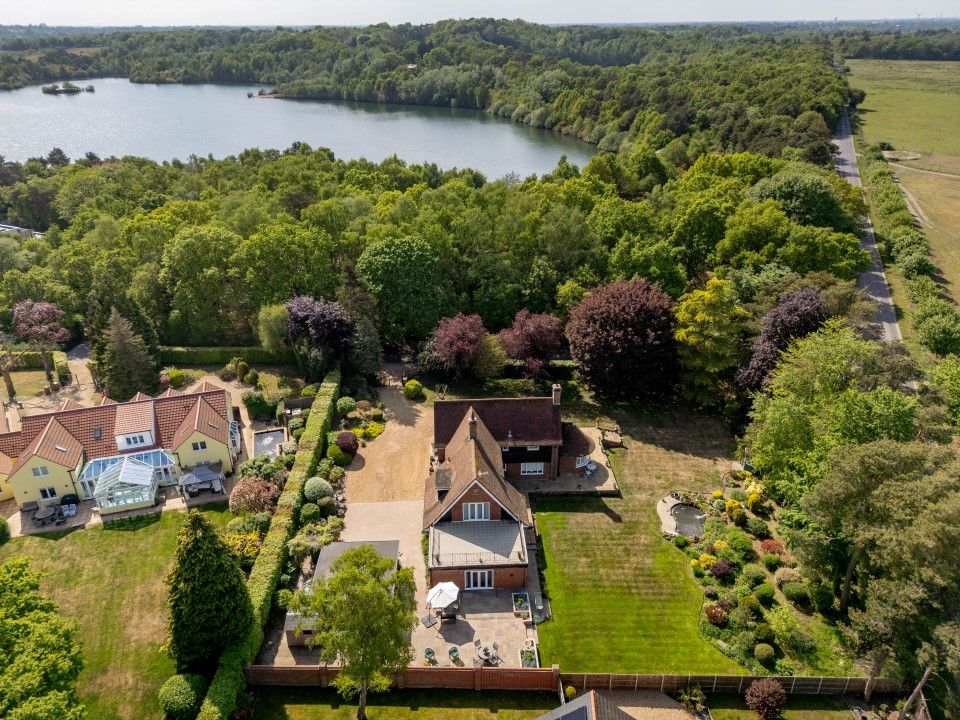 Property photo 2 of 31 Dji_0622