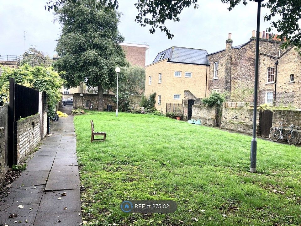 Property photo 1 of 12 Communal Garden