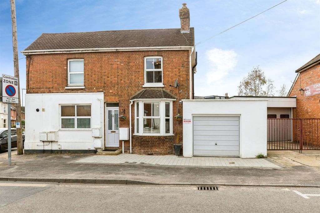 Property photo 1 of 16