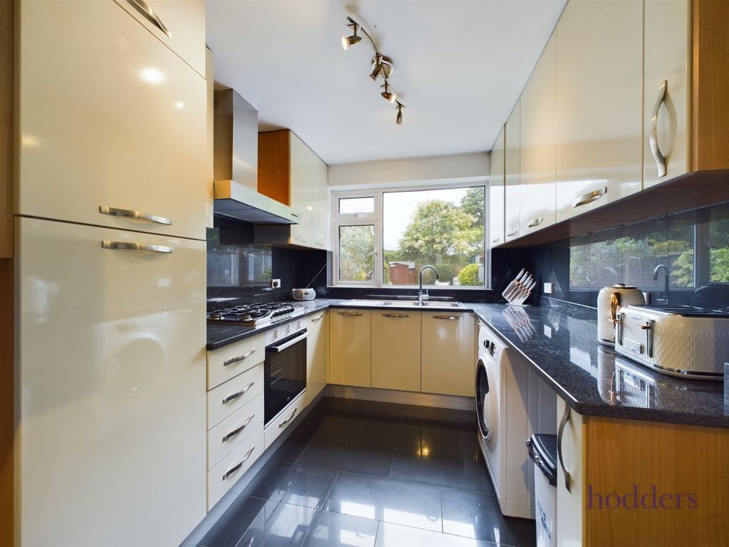 Property photo 3 of 13 Picture No. 02
