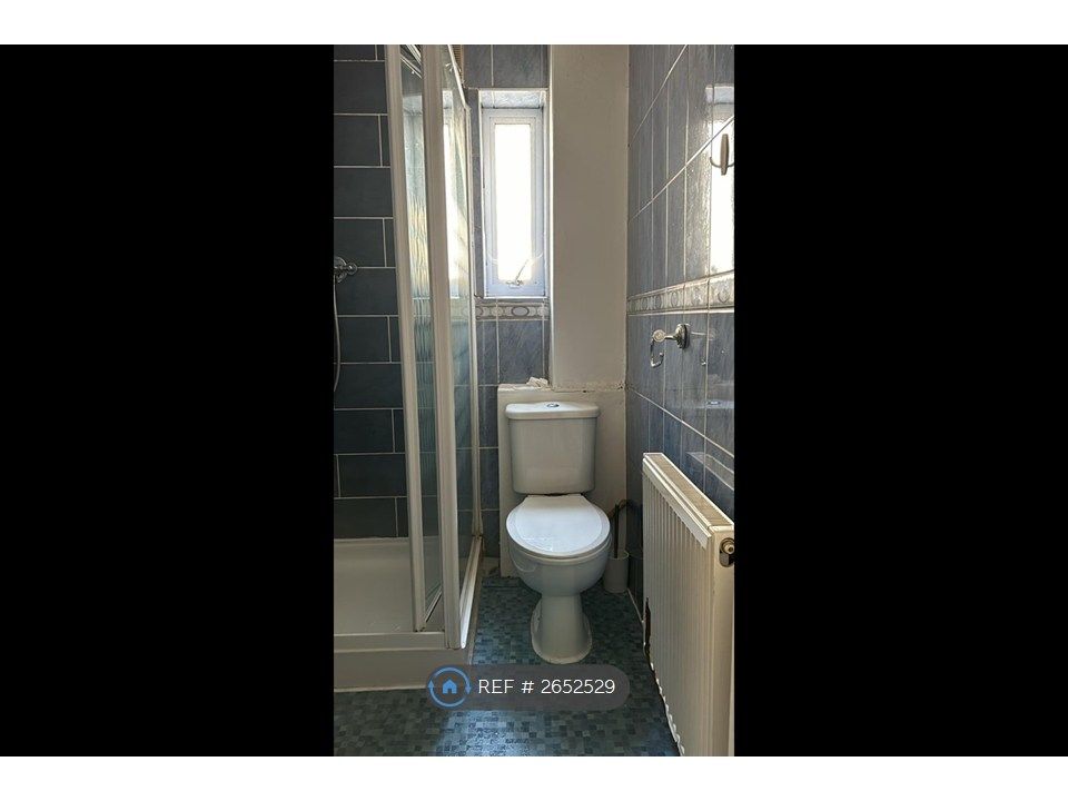 Property photo 3 of 4