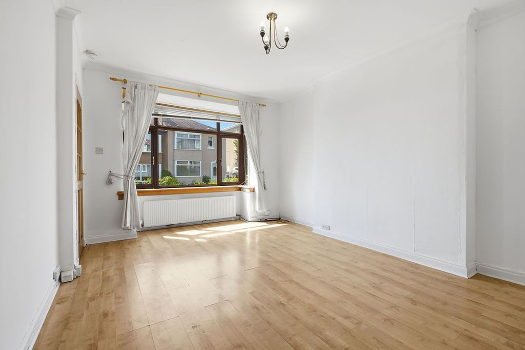 Property photo 3 of 35