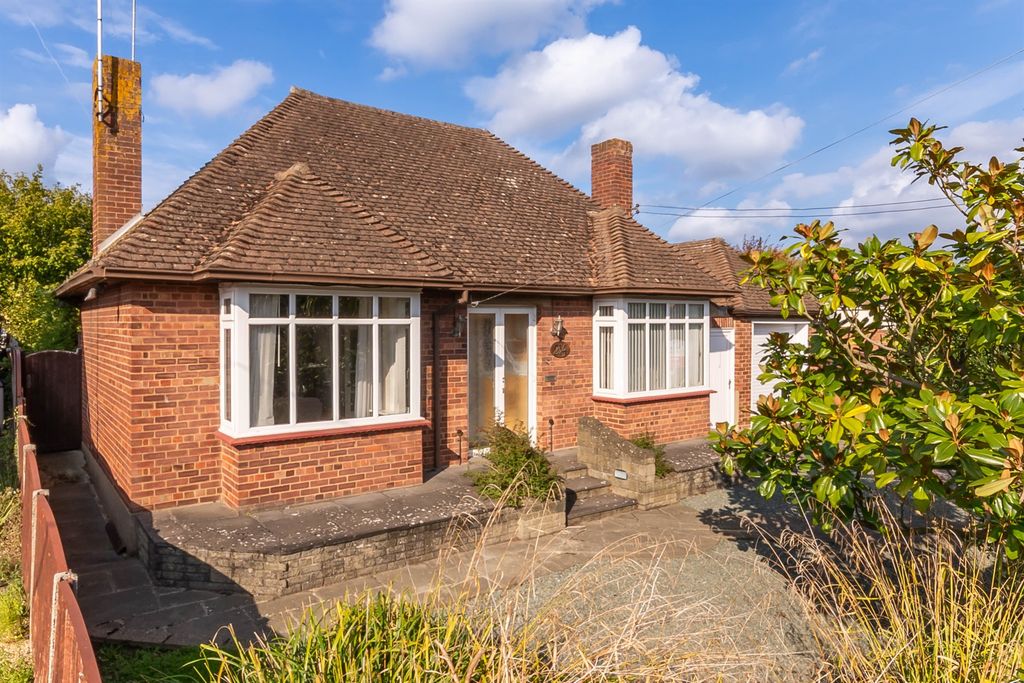 Property photo 1 of 20 Front