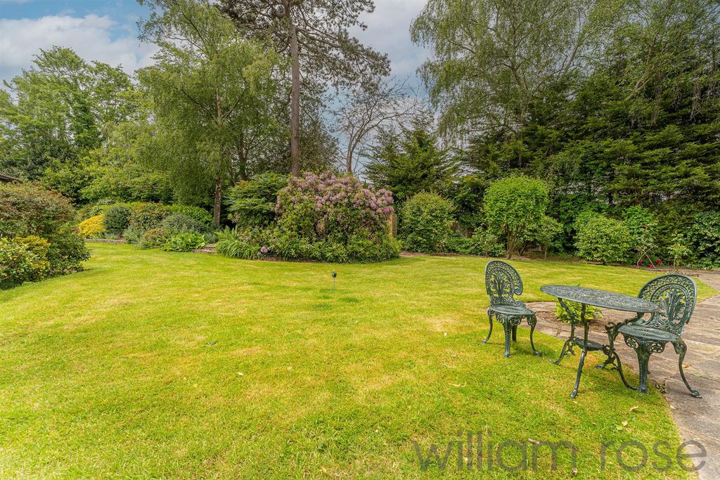 Property photo 3 of 20