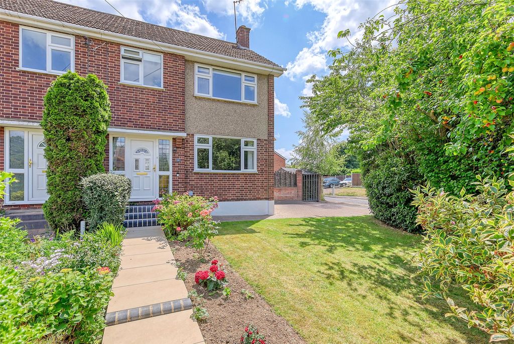 Property photo 2 of 17 Picture No. 12