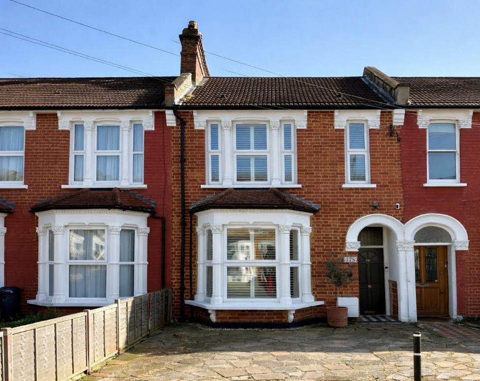 Property photo 2 of 23