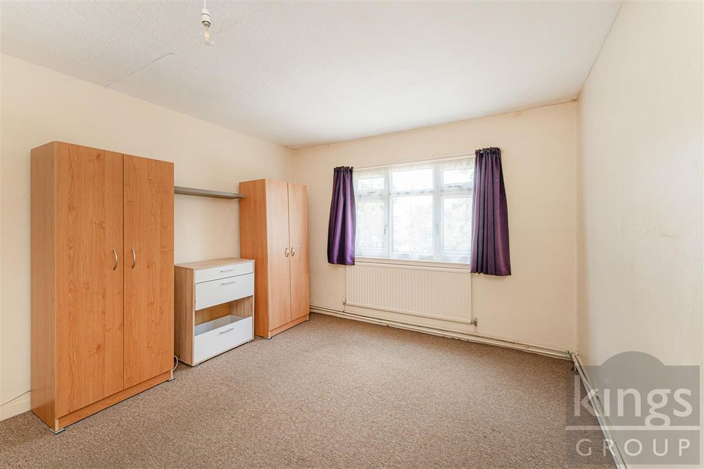 Property photo 3 of 22