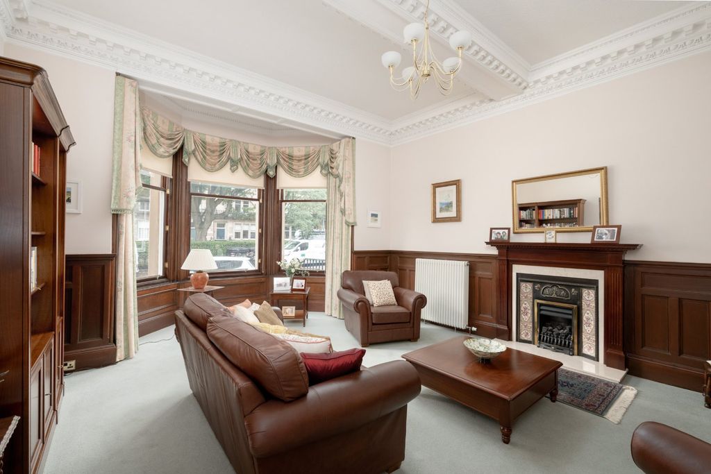 Property photo 3 of 21 Picture No. 52