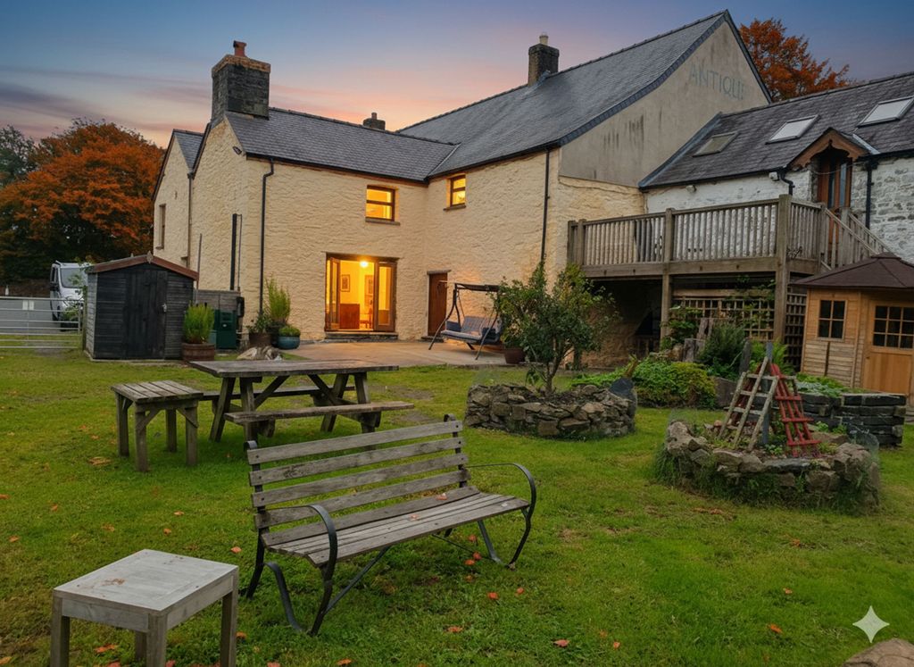 Property photo 2 of 40