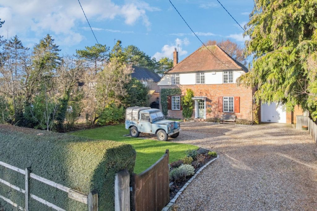 Property photo 1 of 17