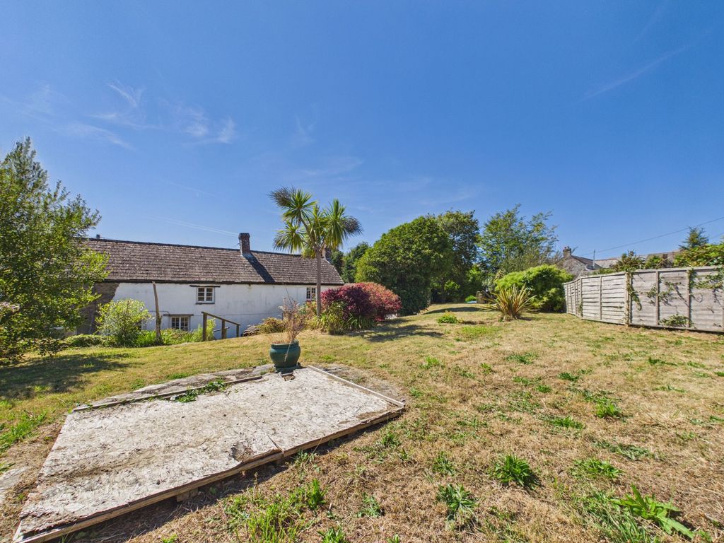 Property photo 2 of 13