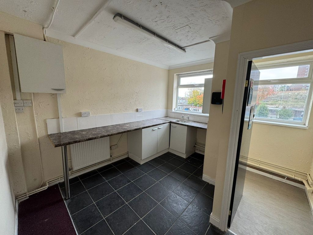 Property photo 3 of 5 Photo 2