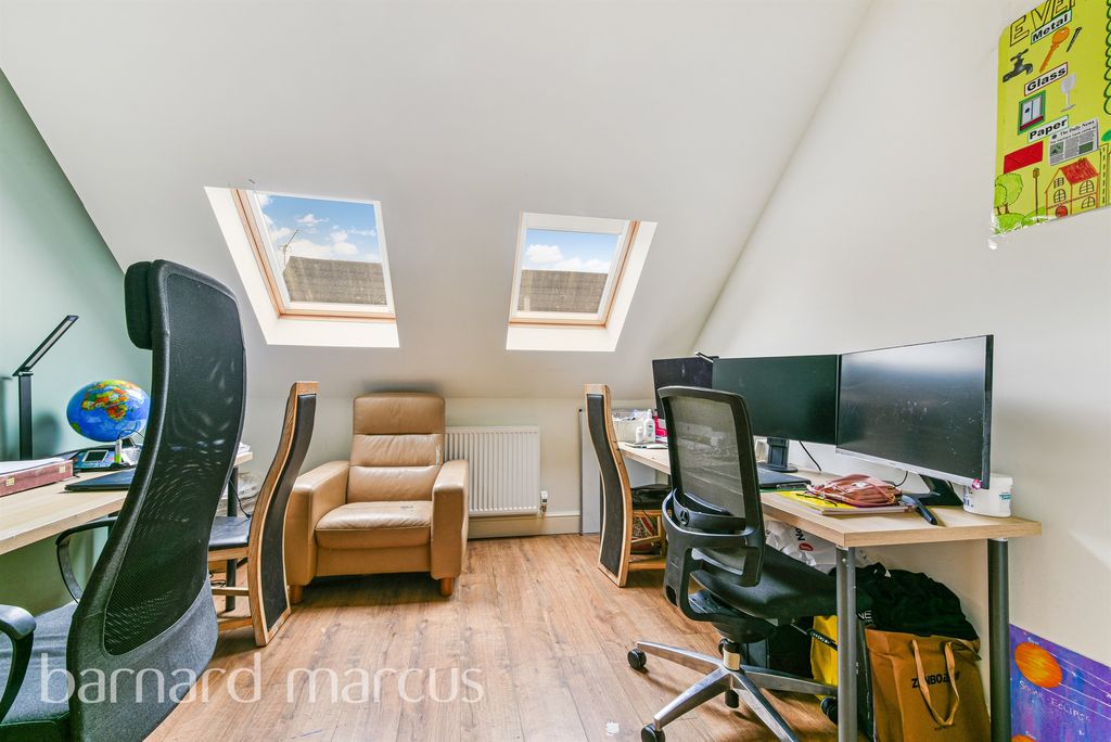 Additional image 11 of 5 bed bungalow for saleDeepdene Avenue, Croydon CR0