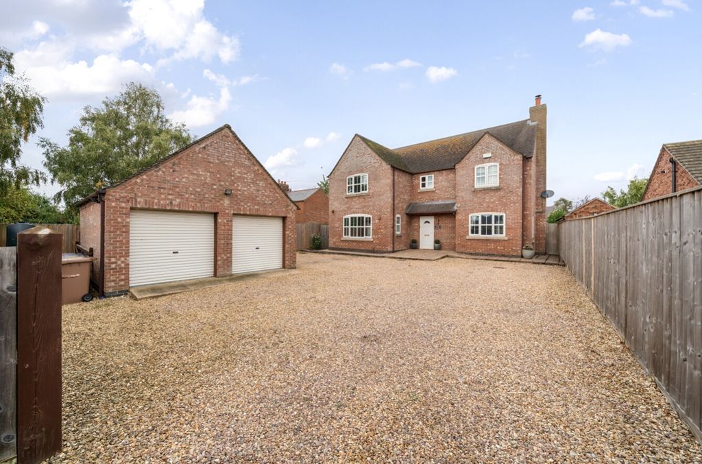 Property photo 1 of 23 1191664 (1)