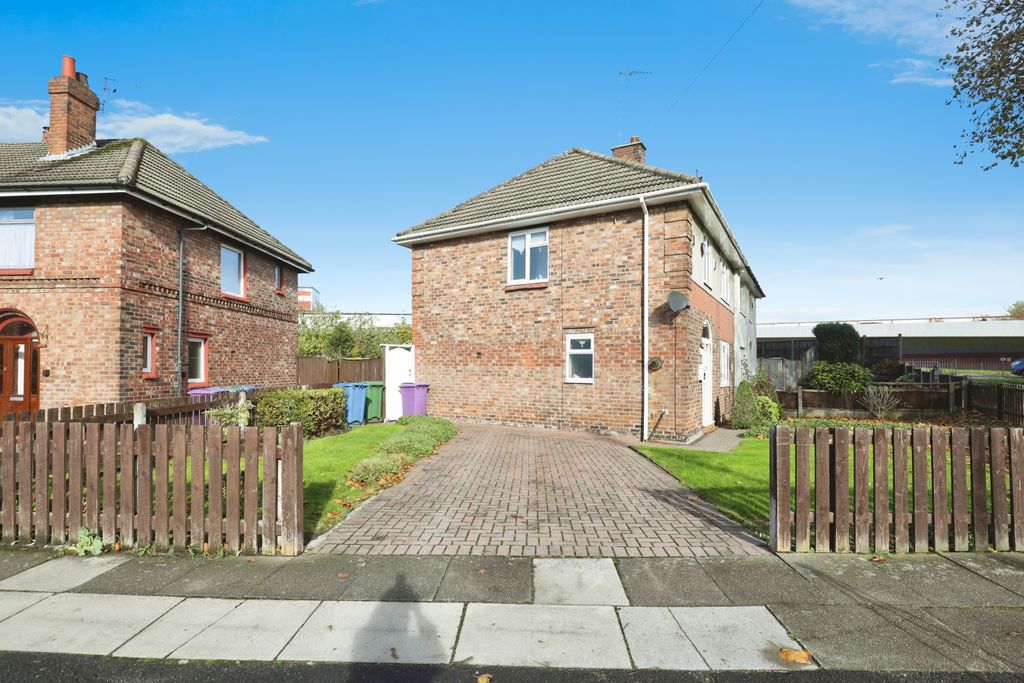 Property photo 3 of 15