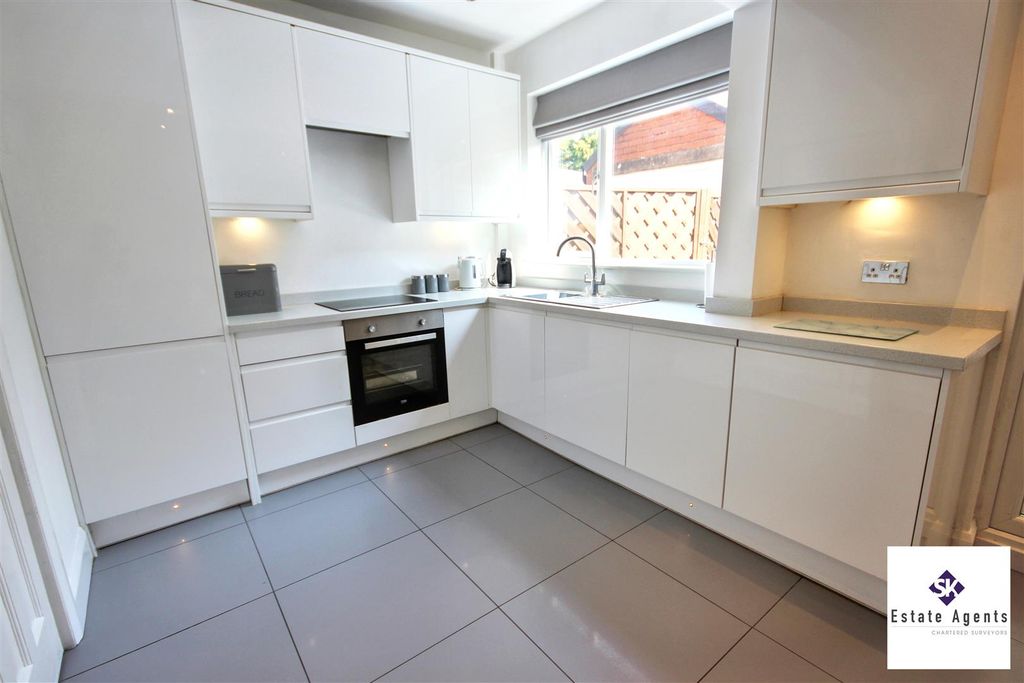 Property photo 2 of 26 Kitchen/Diner