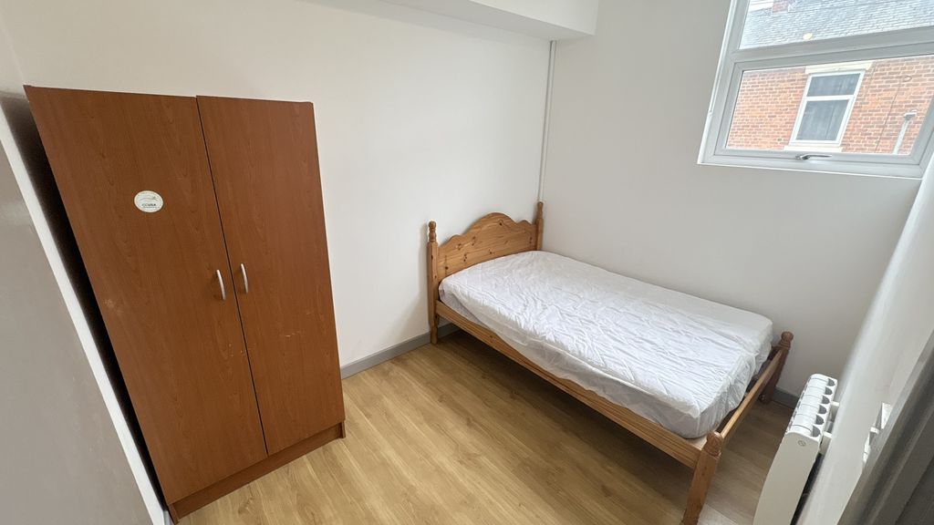 Property photo 2 of 4