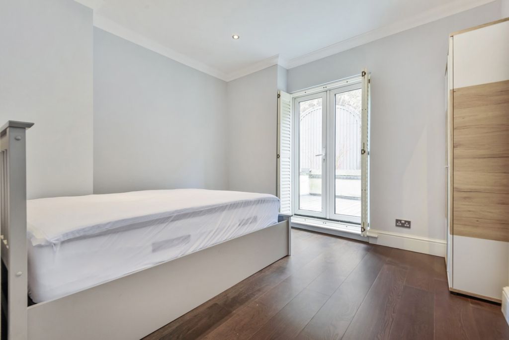 Property photo 2 of 9 805429 (5)