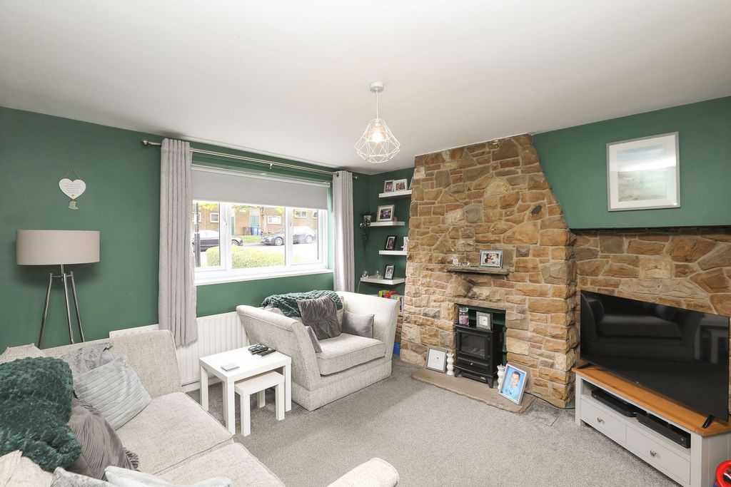 Property photo 2 of 18