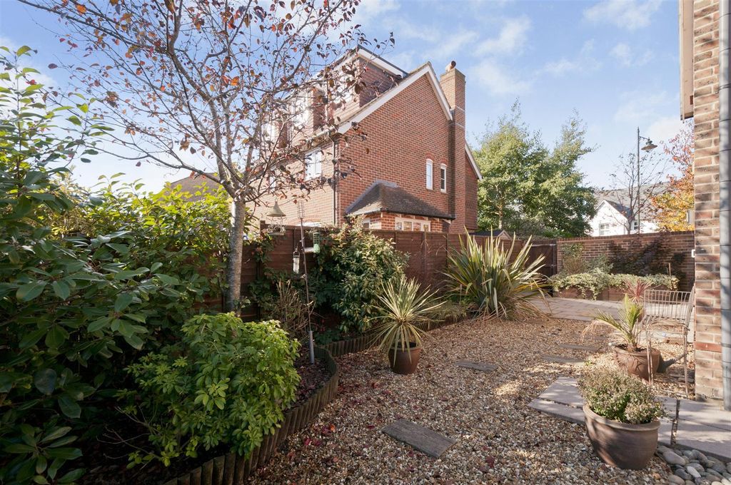 Property photo 3 of 24 Lgtd7U0Lf0Mr9Dgxedgr8W.Jpg