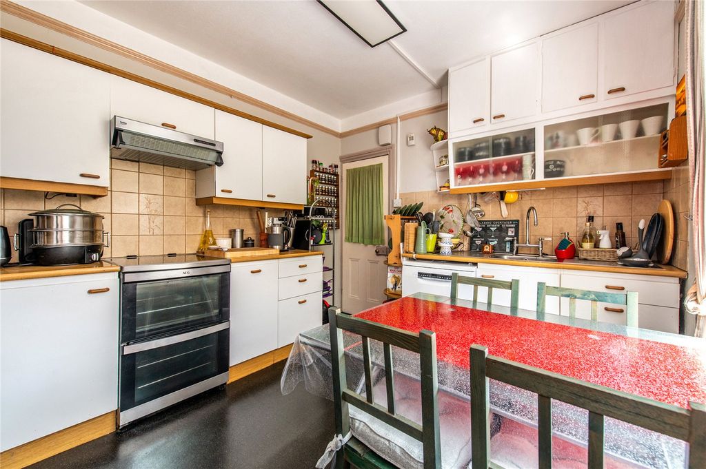 Property photo 3 of 19 Kitchen/Diner