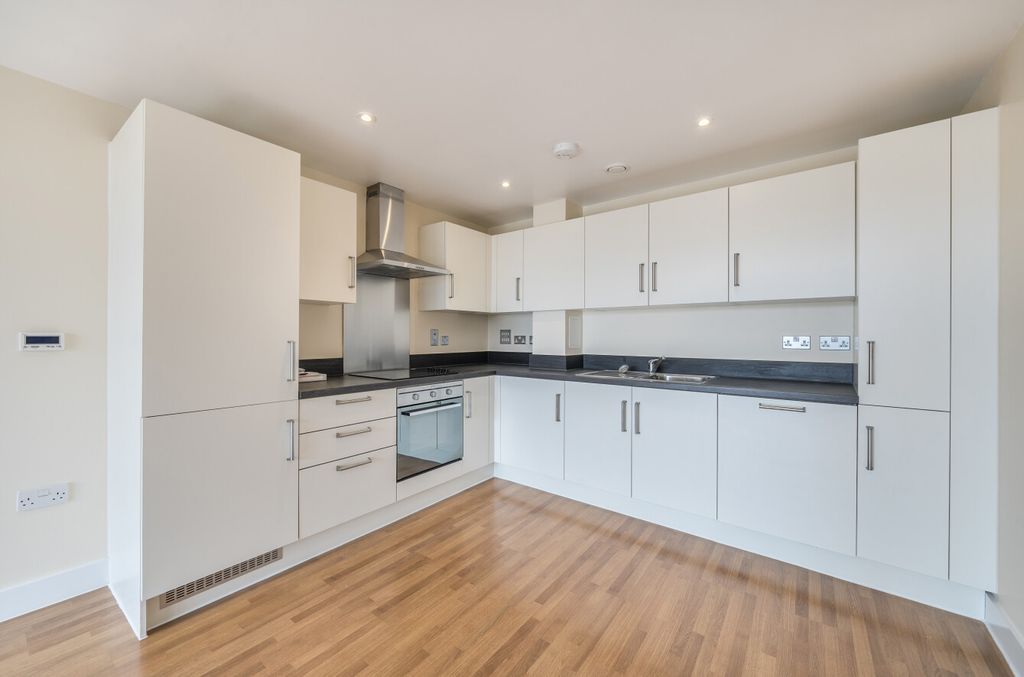 Property photo 2 of 10 1354436-6-68c41F9...