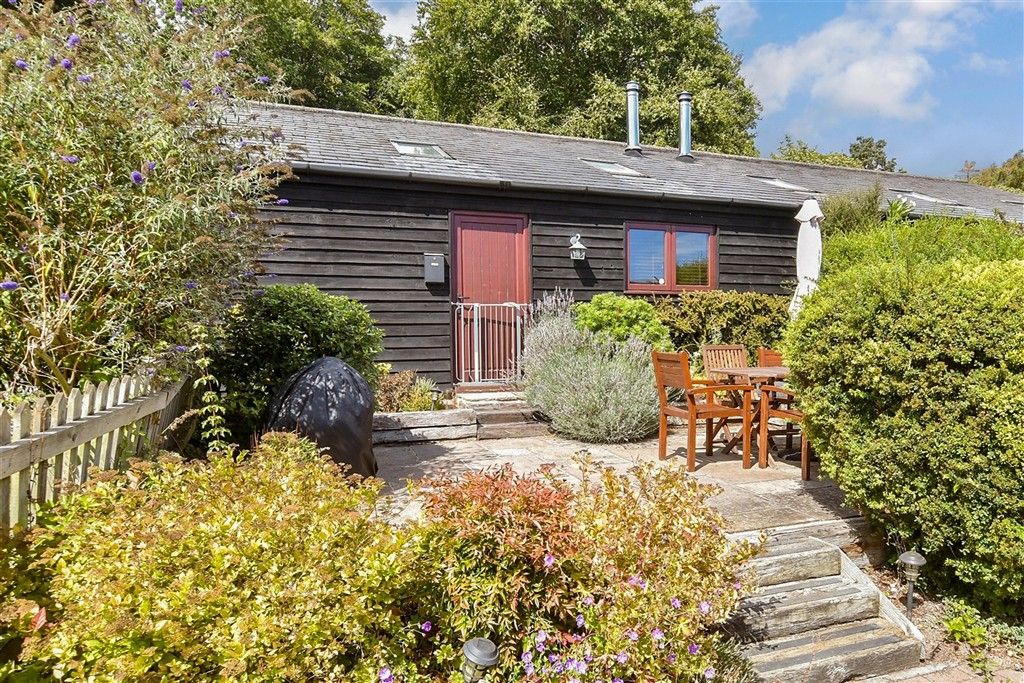 Property photo 1 of 19 External (Web)..