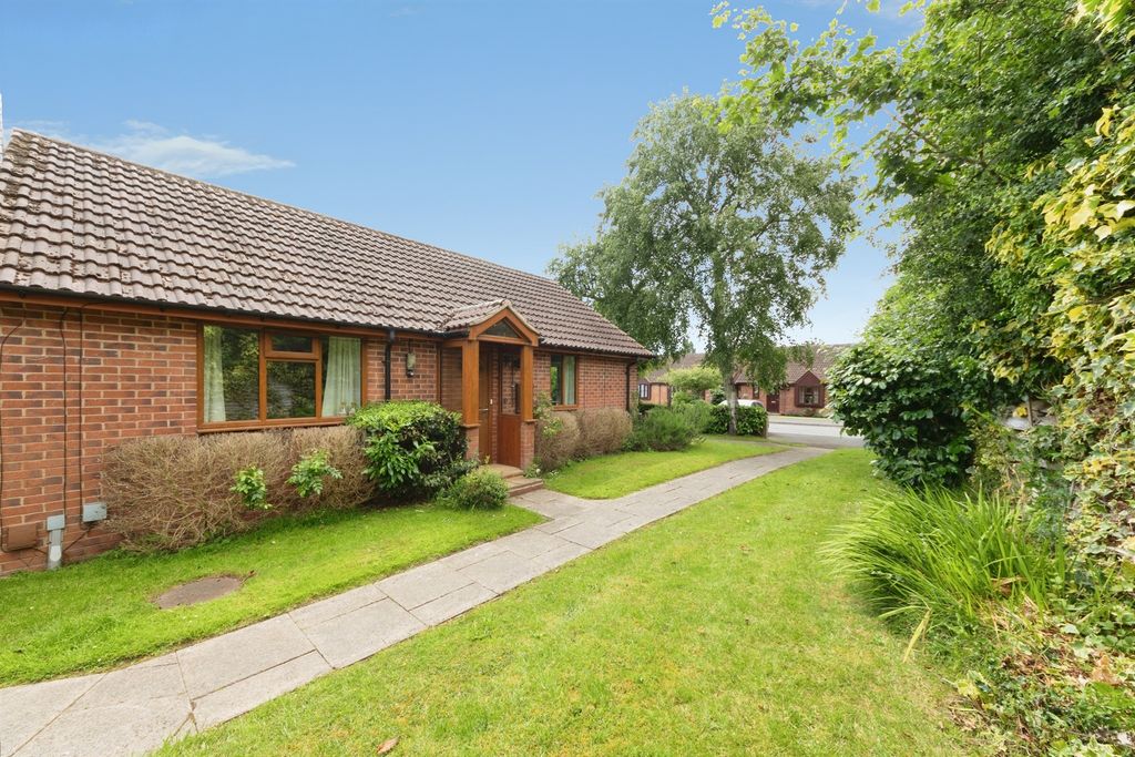 Property photo 2 of 14