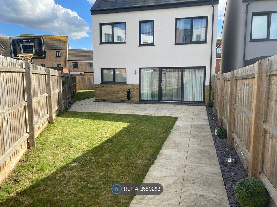 Property photo 2 of 21