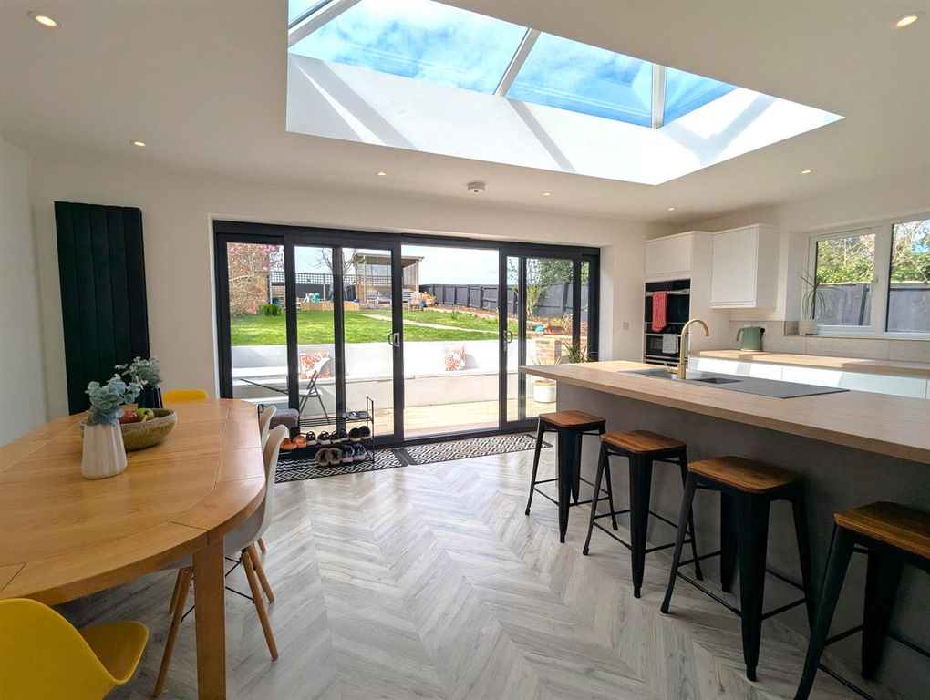 Property photo 3 of 39 Pxl_20260331_120906026.Jpg