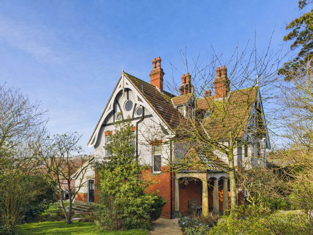 Property photo 1 of 23