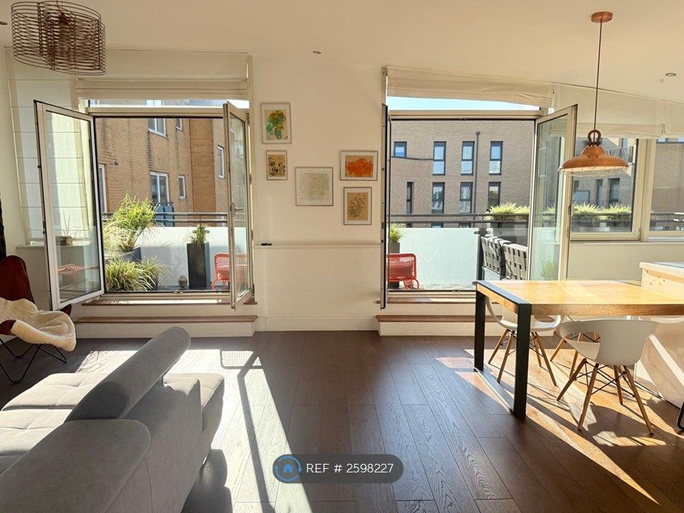 Property photo 3 of 22