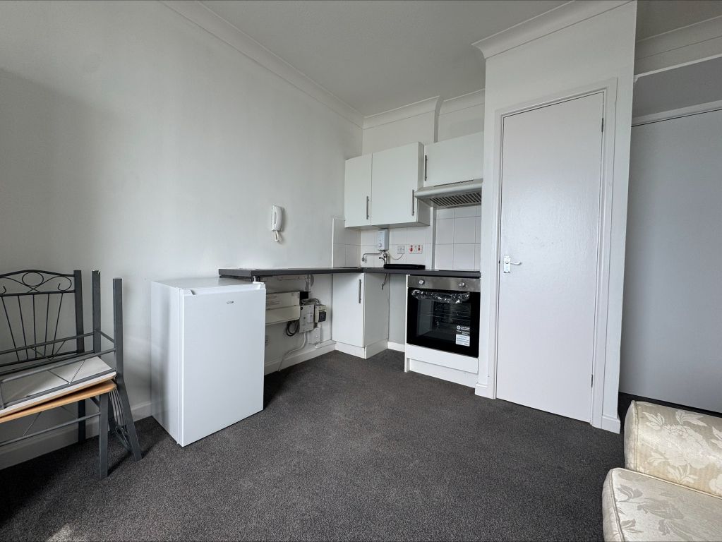 Property photo 3 of 4