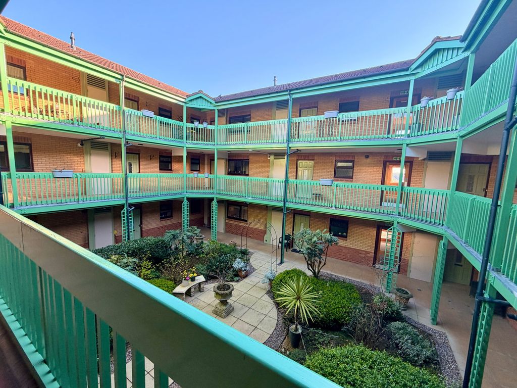 Property photo 2 of 19