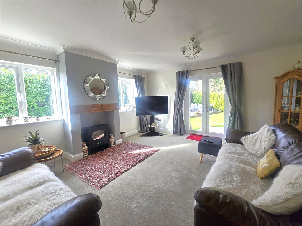 Property photo 3 of 25 Picture No. 24