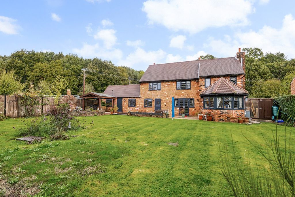 Property photo 2 of 19